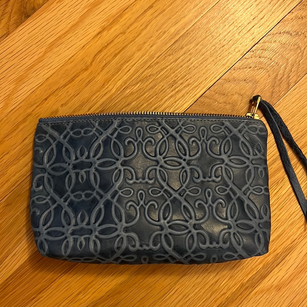 Alex and Ani genuine leather embossed make up case
